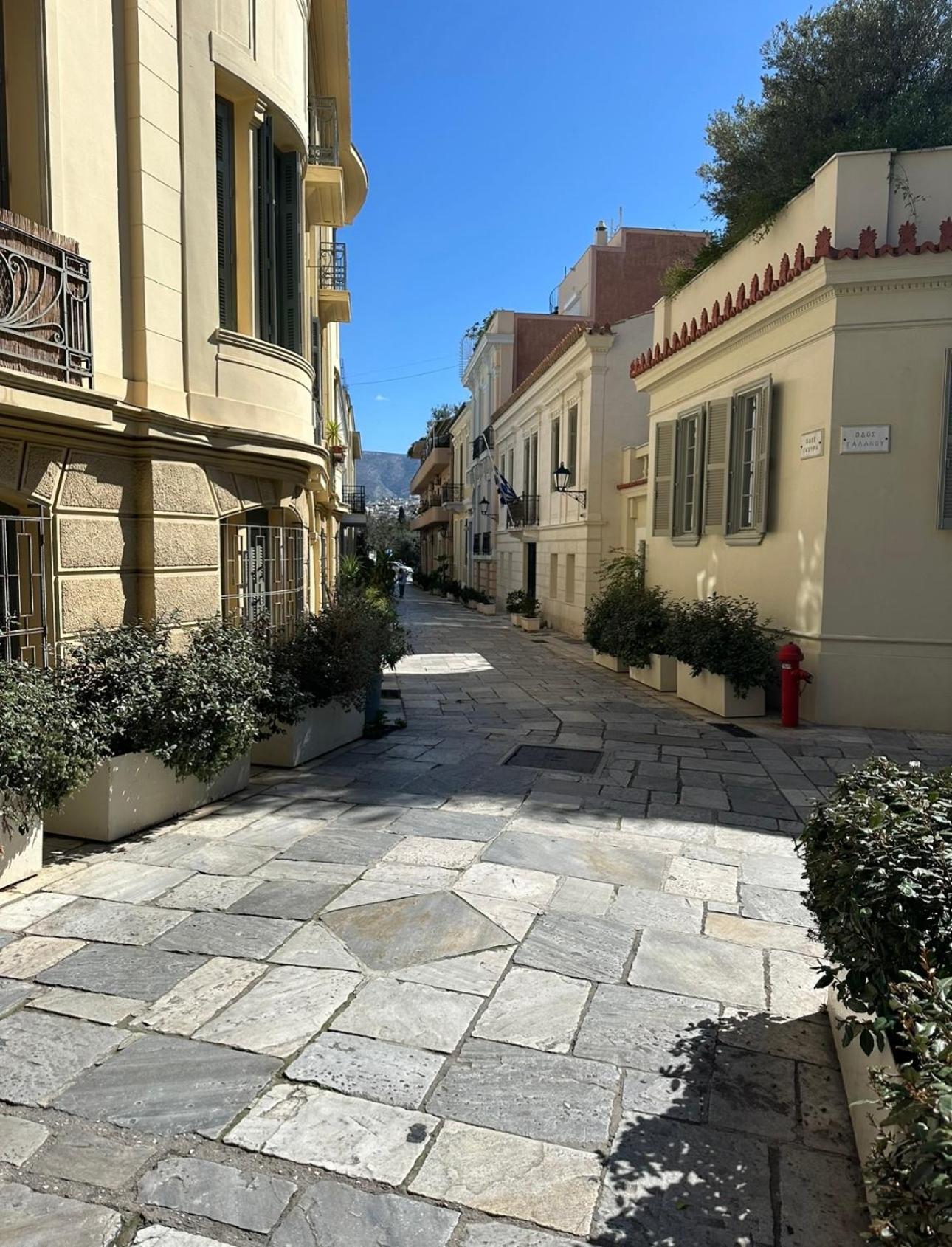 Central House In Plaka Athene Buitenkant foto